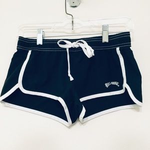 BILLABONG BOARD SHORTS